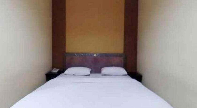 Hotel Khalista Purwakarta Exterior foto